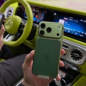 Gold Genie iPhone 17 Pro & Pro Max VERDÉ MONARCH™ Emerald Titanium Edition
